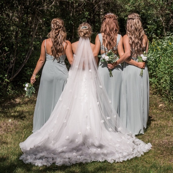 Floral Wedding Veil Chapel Length main image 6